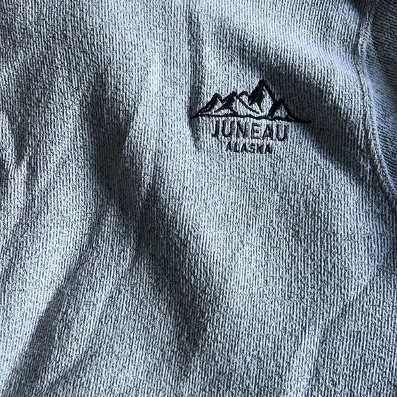 Vintage Juneau, Alaska Hoodie Made in USA SZ Medium - Picture 2 of 7